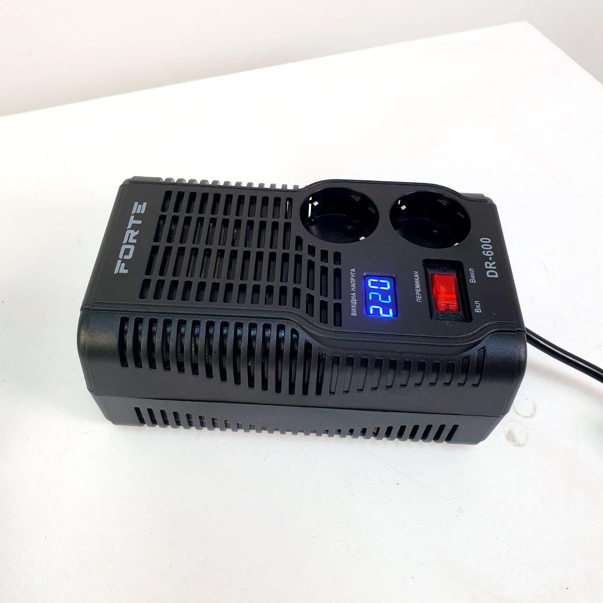 Стабилизатор напряжения forte dr600 (500ba) Стабилизатор напряжения forte dr600 (500ba)